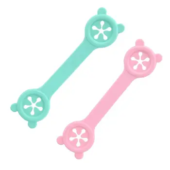 

2Pcs Silicone Baby Bandana Bibs Clips Kids Saliva Towel Infant Lunch Apron Head Scarf Clamps Children Feeding Tools Eating
