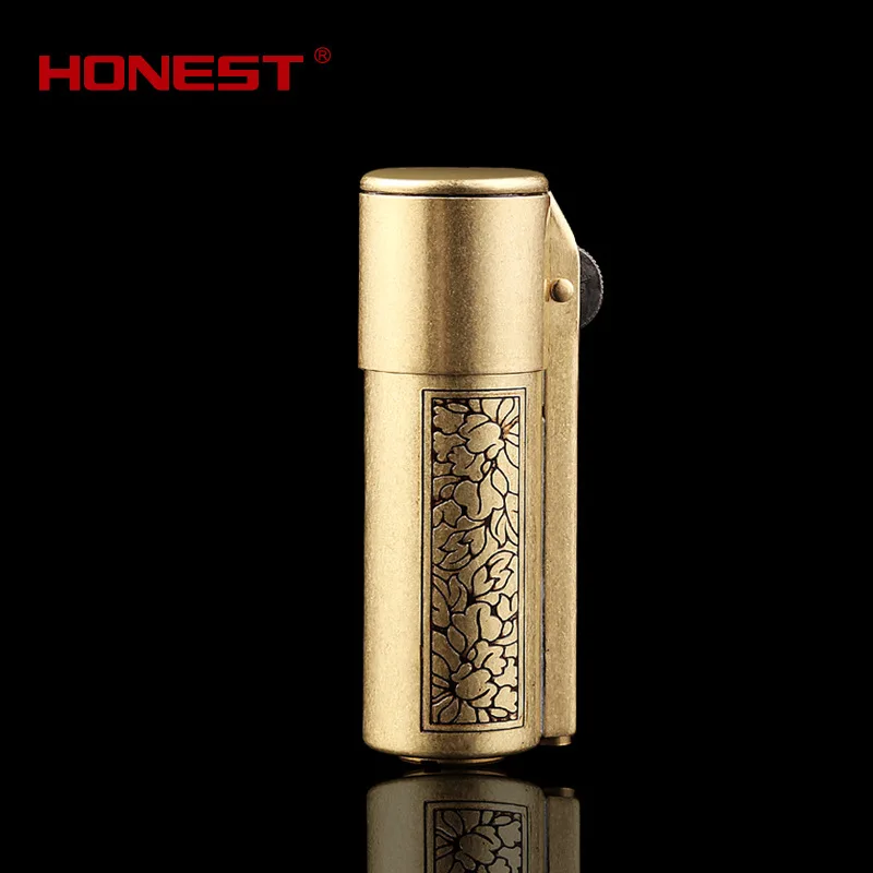

Chinese Style Mini Carved Pure Copper Men Smoking Lighters Cigarette Kerosene Lighters Old Fashion Carving Fuel Kerosene Lighter