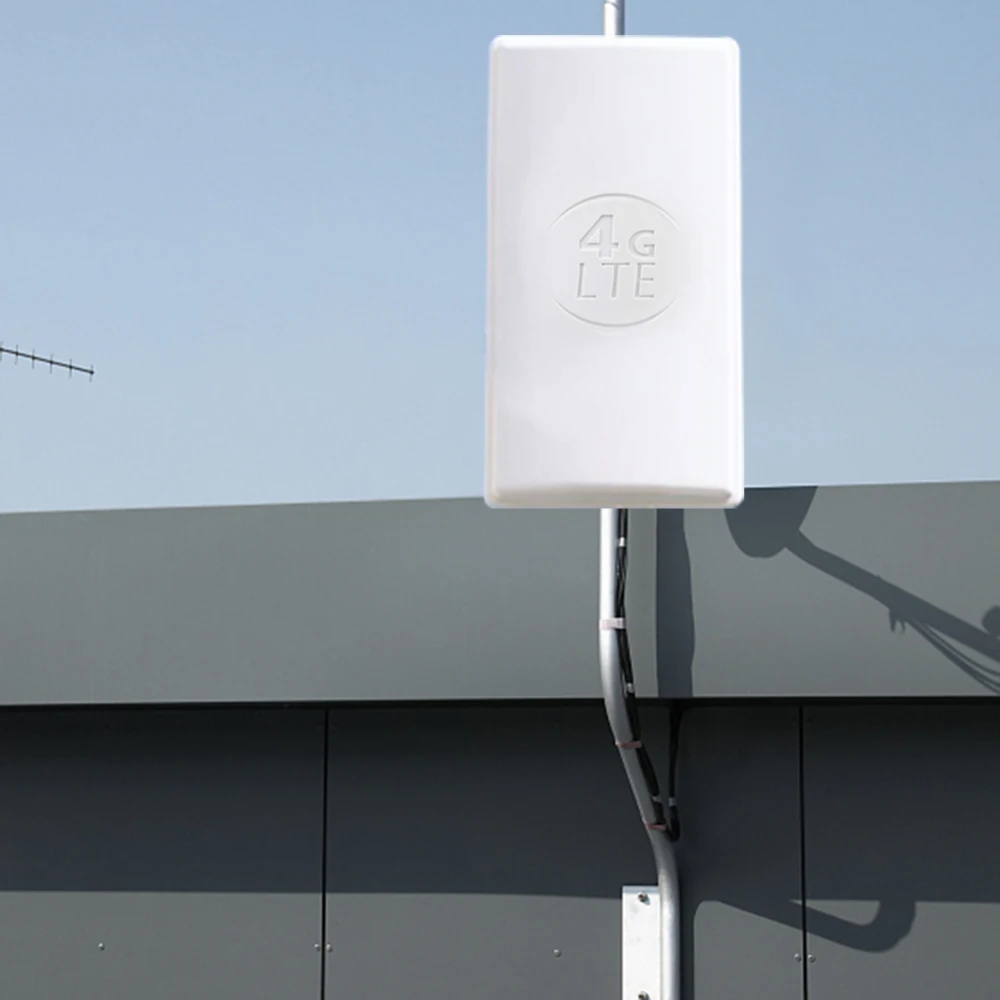 

4G 24DBI Outdoor LTE Dual Polarization Panel Antenna Dual Antenna SMA Male Connector for notebook pc computer signal booster