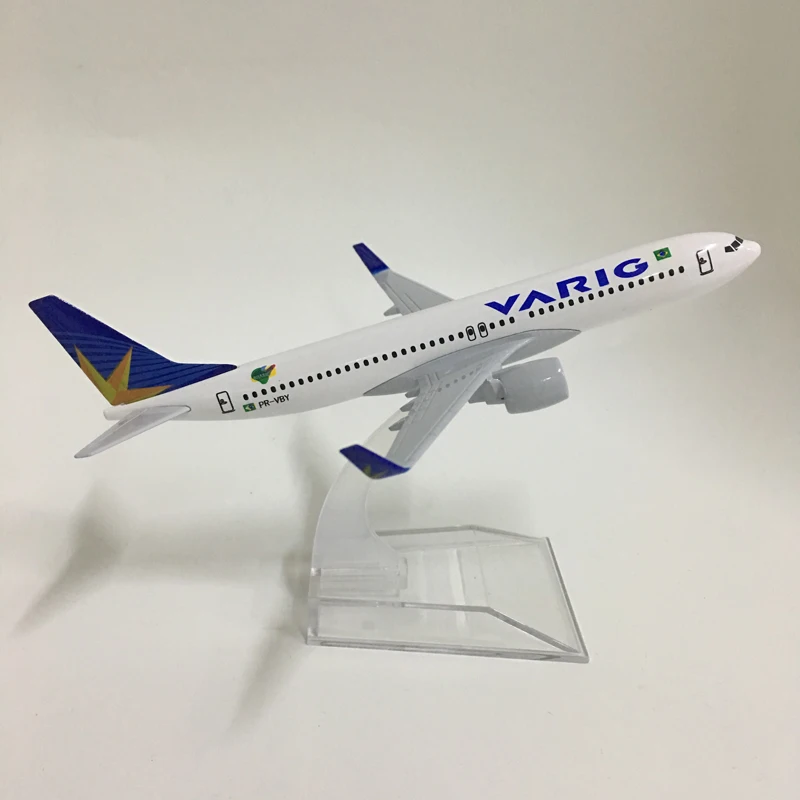 JASON TUTU 16cm BRAZIL VARIG AIRLINES B737-800 Aircraft