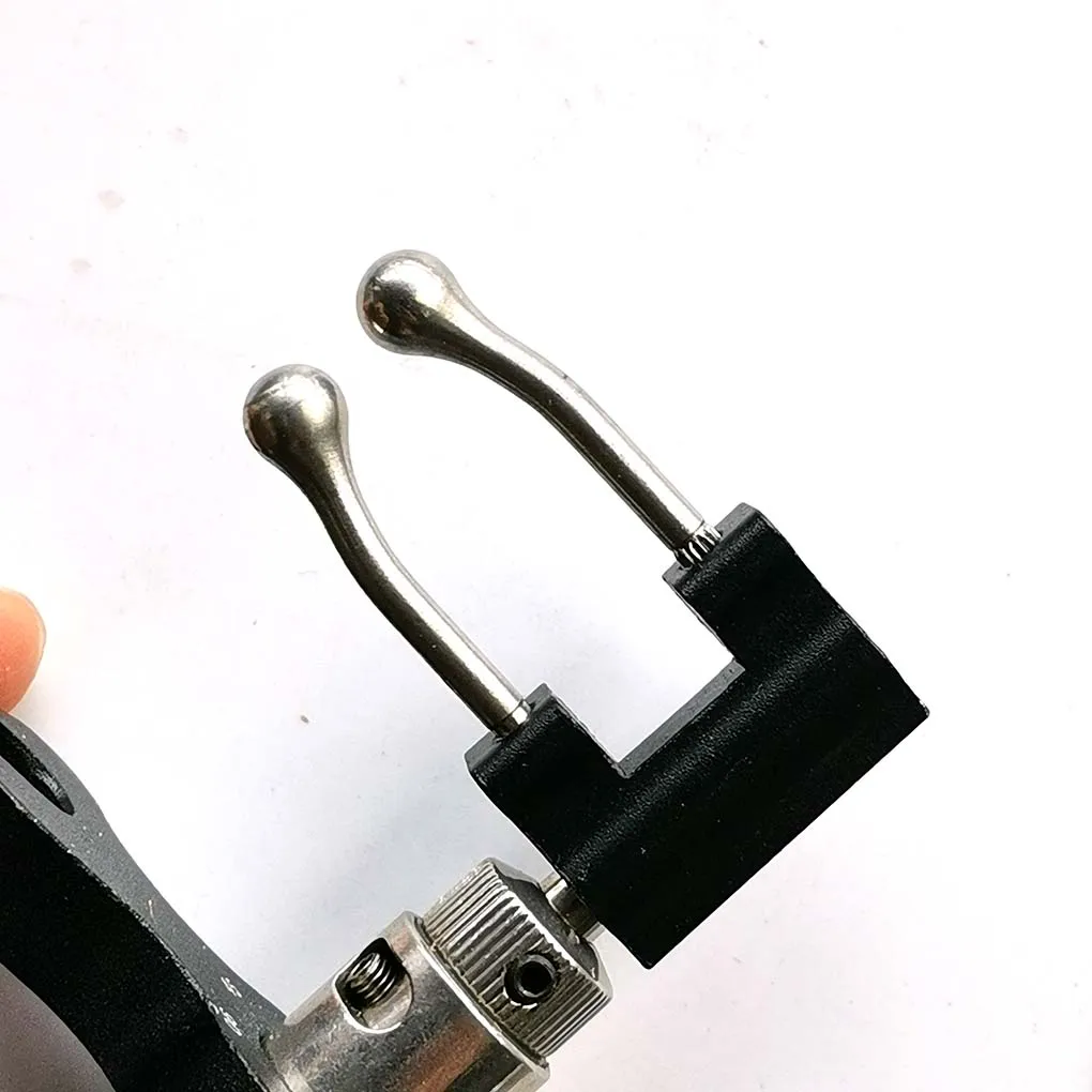 

2pcs Archery Stainless Steel Arrow Rest Replacement Parts left/Right Hand Recurve Bow Arrow Rest Accessories