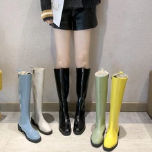 Лидер продаж; осенние сапоги до колена на молнии; Модные женские лакированные сапоги ярких цветов на квадратном каблуке; зимние высокие сапоги