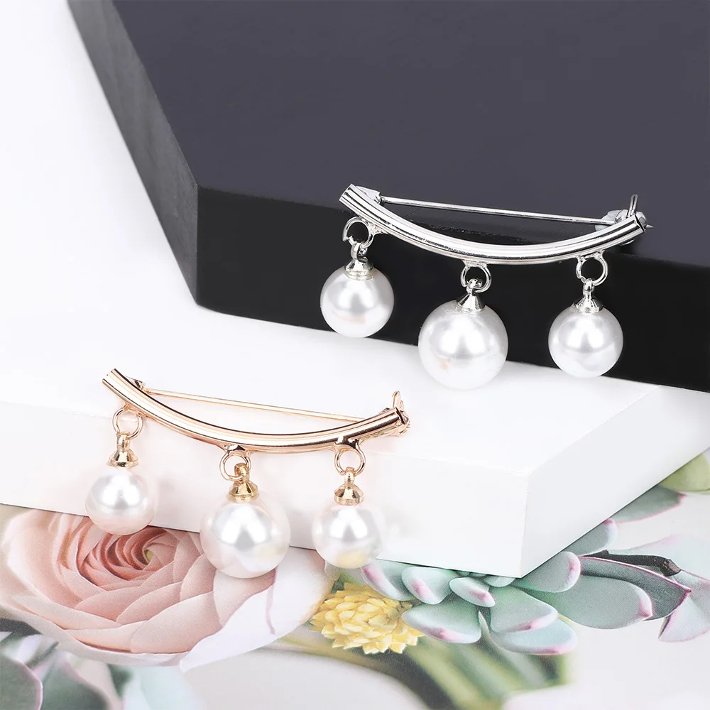 

1 Piece Elegant Luxury Korean Pearl Brooch Ladies Accessories Fixed Shoulder Strap Slip Pin Cardigan Fashion Jewelry