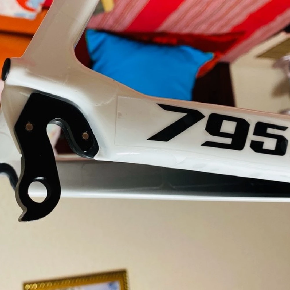 1Pc Del Cambio Della Bicicletta Deragliatore Posteriore Gancio Per Il Look 765 Hm Ottimale Look 795 Lama Look 785 Huez Guardare 796 Monoblade Rs Mech 