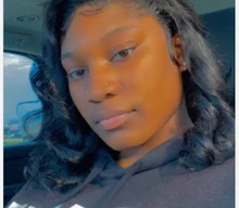 Pelucas de cabello humano brasileño suelto con frente de onda de encaje profundo para mujeres negras, prearrancado, 360, peluca con cierre de encaje Remy 4x4