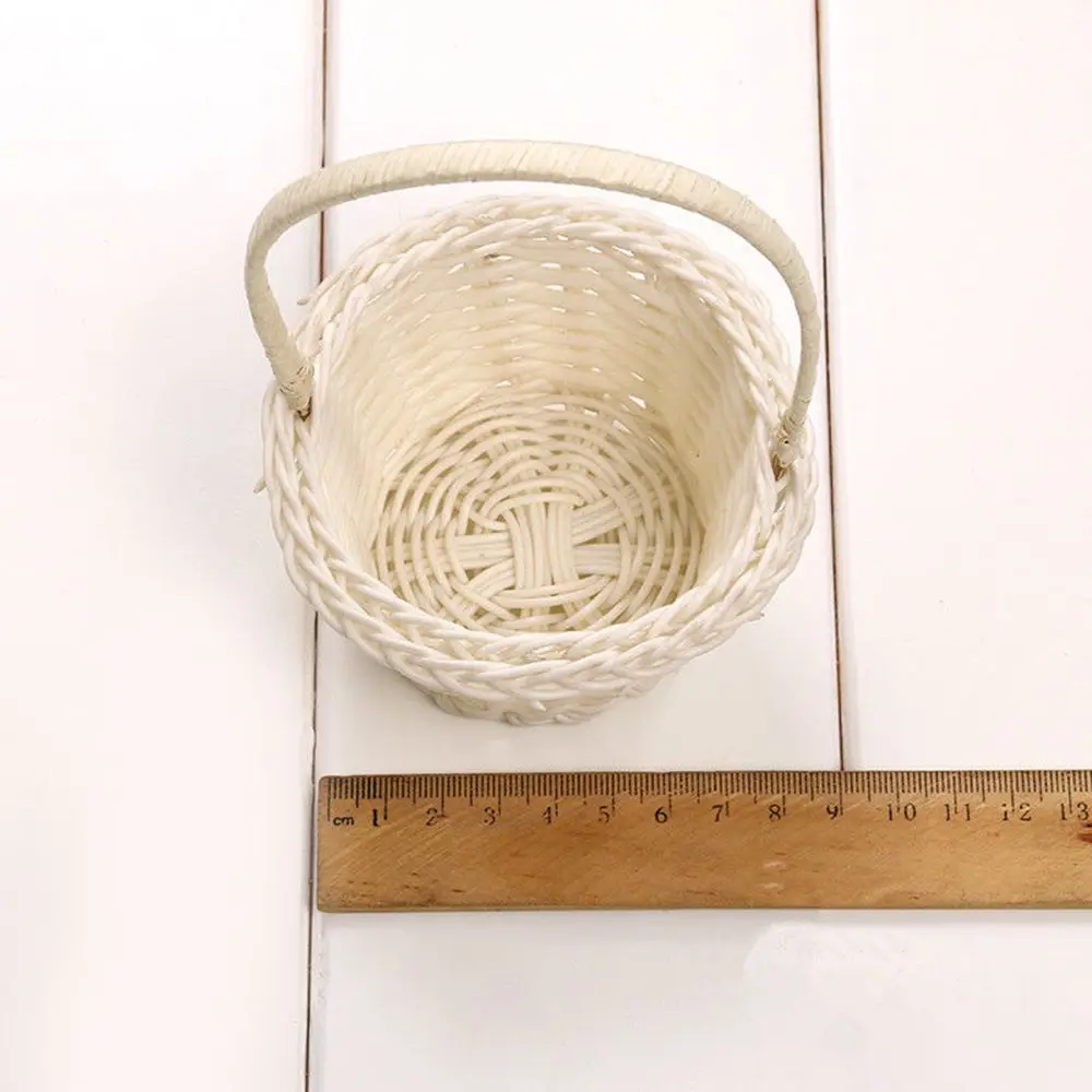 Mini Hand-Woven Storage Baskets Plastic Weaving Storage Baskets Fabric Flower Basket Fruit Rattan Cosmetics Tea Picnic Bags 2023 5