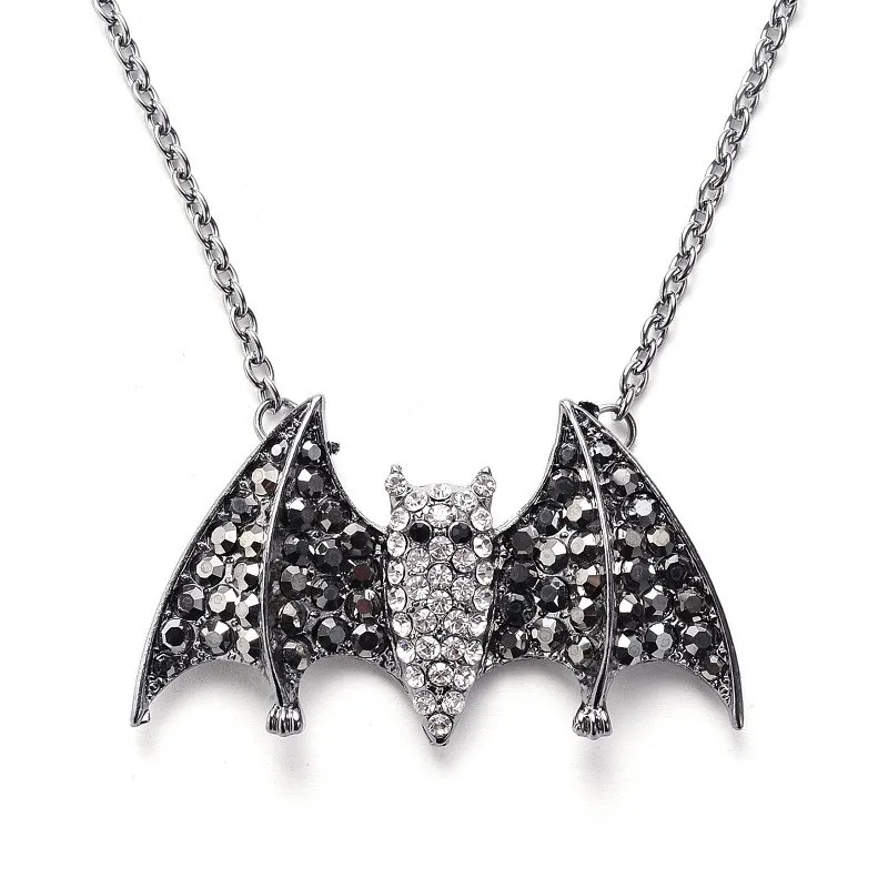 

Amazon Hot Selling Full of Crystals Bat Animal Necklace Halloween Vampire Shop Drilling Bat Man Pendant Source Factory