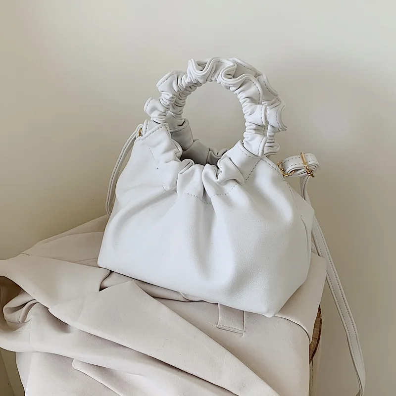 

French niche bag popular female bag 2020 summer new wave fashion fairy messenger bag temperament fold handbag
