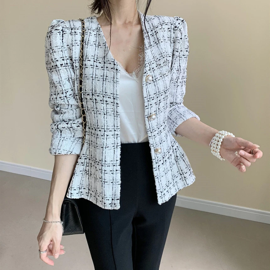 

Retro Elegant Tweed Jacket Women's Winter Coat Female Short Cropped Tops Jacket Buttons Single-breasted French Outwear White