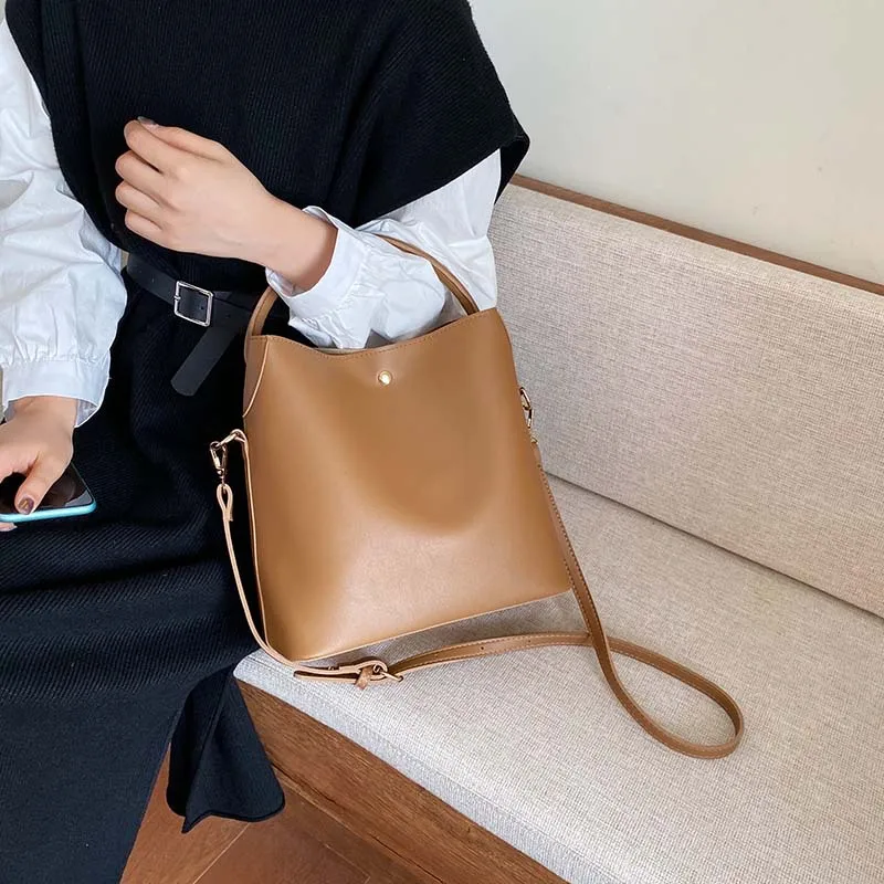 

Retro Black And White with Pattern Shoulder Bag Women's 2019 Autumn And Winter New Style Fashion Network Red Bucket Bag Korean-s