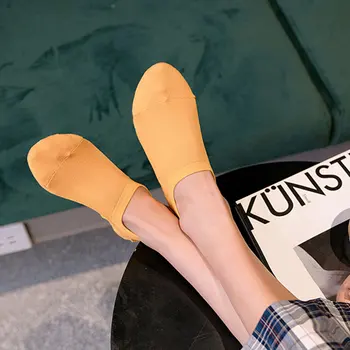 

Dreamlikelin Simple Solid Color Spring Summer Women Cotton Short Socks Fashion Candy Color Invisible Socks