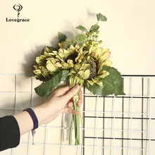 Lovegrace букет подсолнуха свадебный цветок для невесты подружки невесты Девушка искусственный цветок Шелковый помпон ягоды Подсолнух свадебный букет