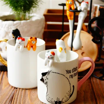 

Cute Ceramic Cartoon Cat Animal Spoon Hanging Coffee Dessert Spoon Unique Ice Cream Flatware Kitchen Tool