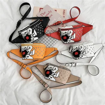 

2020 New Fashion Casual Fanny Pack Riveting Nail Shoulder Bag Over-the-Shoulder Bag