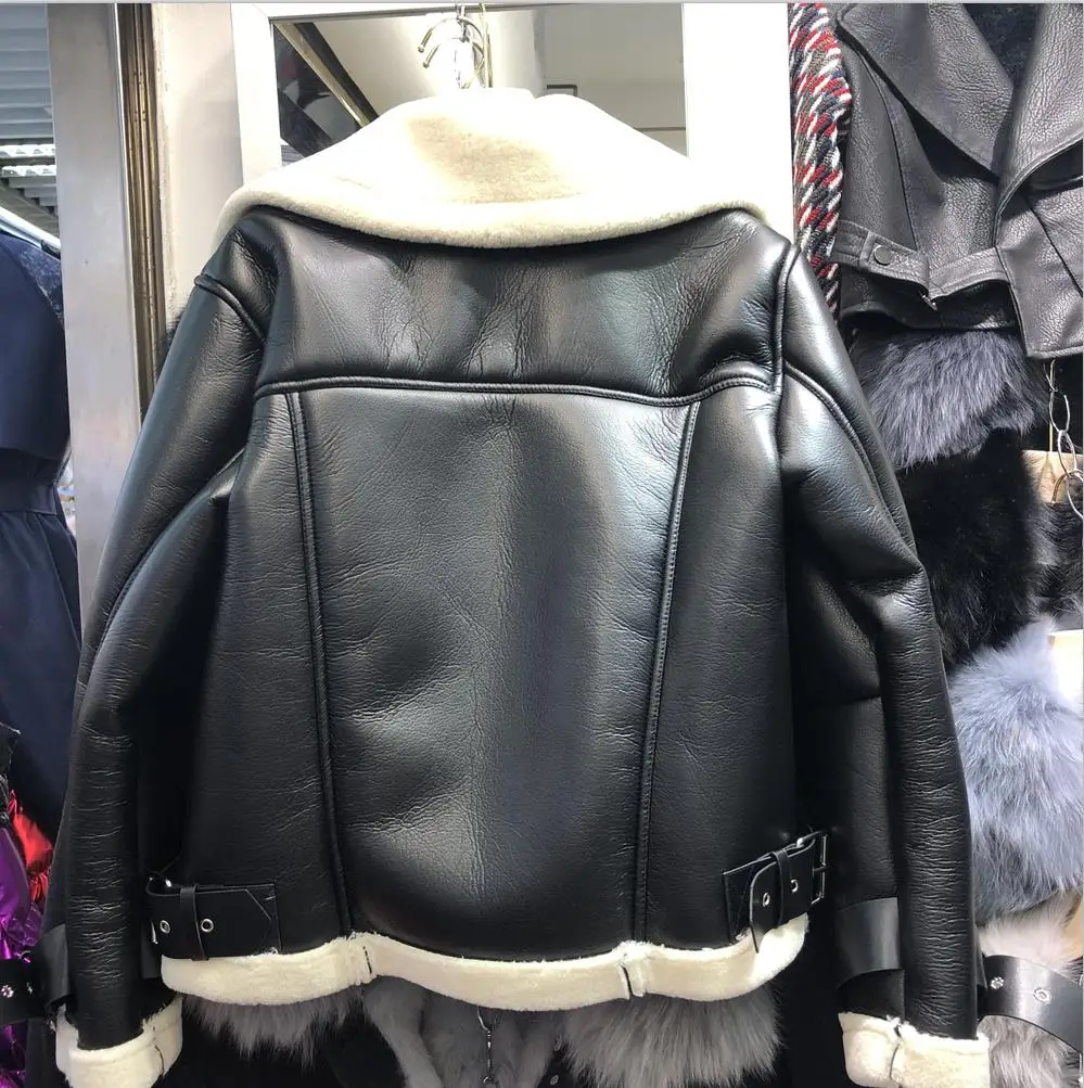 Кожаная куртка из овечьего меха, женская новая Толстая свободная короткая куртка, женская зимняя куртка из овечьей шерсти, пальто из искусственной кожи, мотоциклетная верхняя одежда
