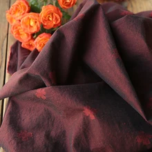 Высокая конец лен хлопок Tencel tissus высокого класса индивидуальные четыре листа трава жаккард темно красный материал одежды халат плотная ткань