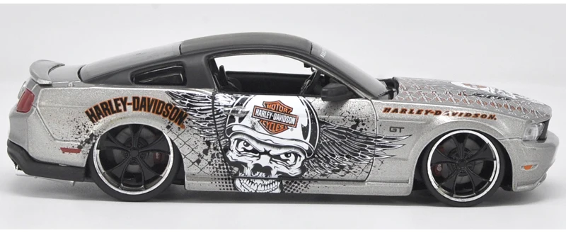 Спортивная модель Maisto 1/24 1:24 2011 Ford Mustang GT Harley Edition с литым давлением игрушка для