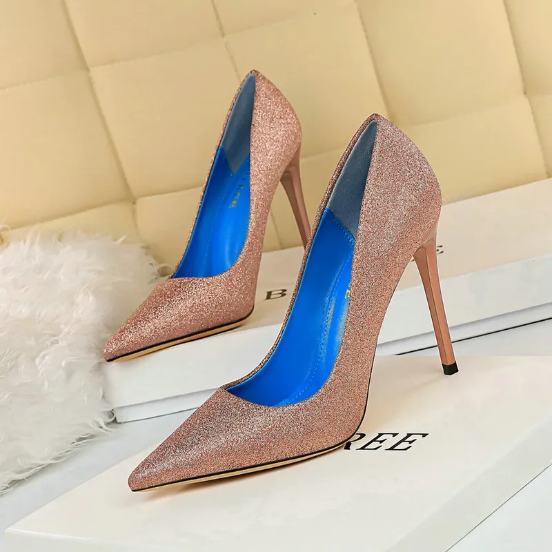 Najtaniej UMMEWALO wysokie obcasy buty damskie cekinami tkaniny Pointed Toe pompy kobiety Super wysokie buty damskie buty New Arrival