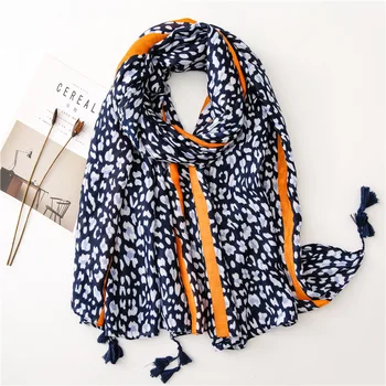 

2020 Classic Fashion Leopord Pattern Scarf Autumn And Winter Long Versatile Women's Cotton Linen Silk Scarves Dual Purpose Shawl