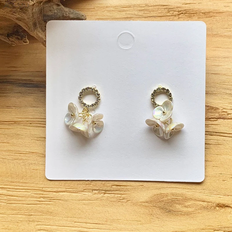 

AOMU Geometric Crystal Hollow Round Square Simulated Pearl Shell Flower Small Stud Earrings For Women Girl Party Wedding Jewelry