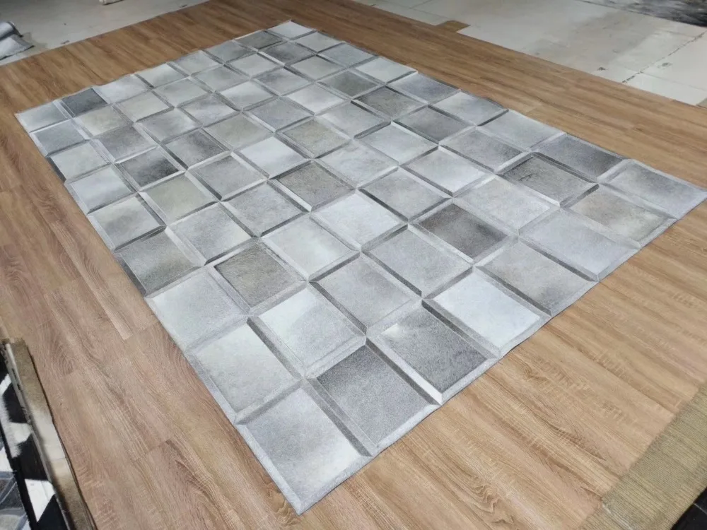 Современный серый натуральный лоскутный коврик из воловьей кожи с мехом