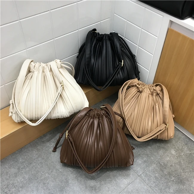 disponibile-miyake-pieghettato-pu-increspato-moda-coulisse-borsa-a-tracolla-borsa-a-tracolla-borsa-a-secchiello-con-superficie-morbida-vendita-calda