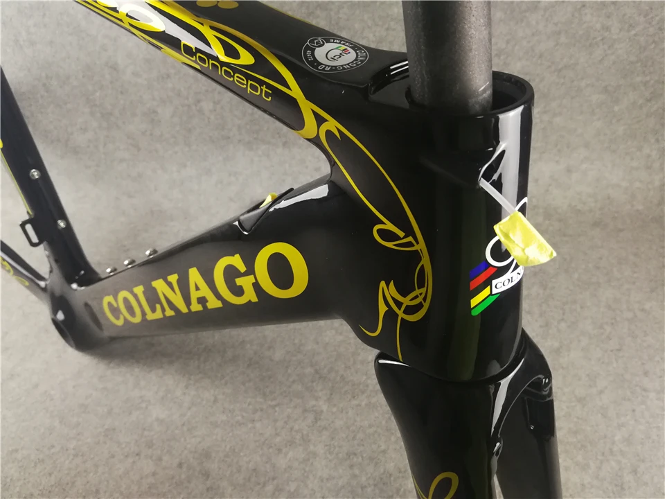 Черный глянцевый углеродный дорожный каркас Colnago Concept T1000 с золотым логотипом +