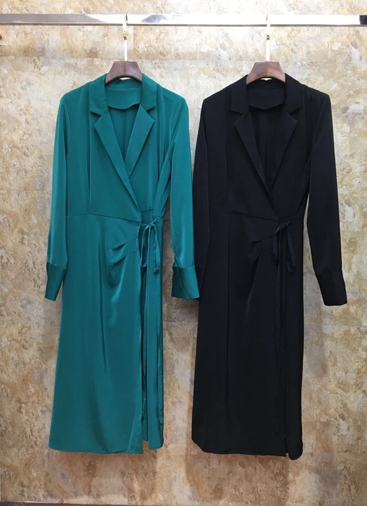 

2019 Early Autumn New Lady's Flip Collar, Waist Side Lace, Pure Color Decorative Long Sleeve Dress 819