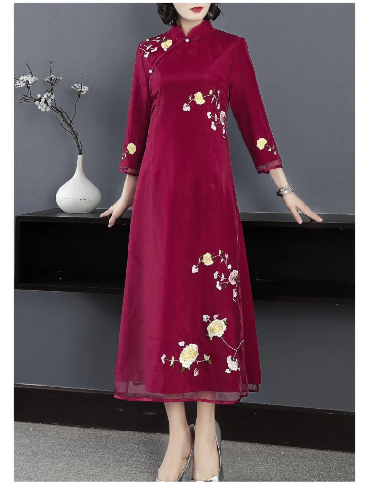 

Spring new original design Chinese style flower Embroidered big size slim retro stand collar long cheongsam dress for women