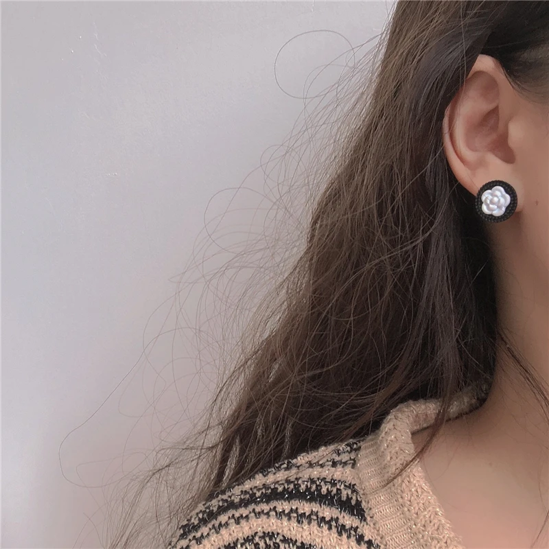 Cute small camellia earring small fragrance luxury rose flower earrings for women's party