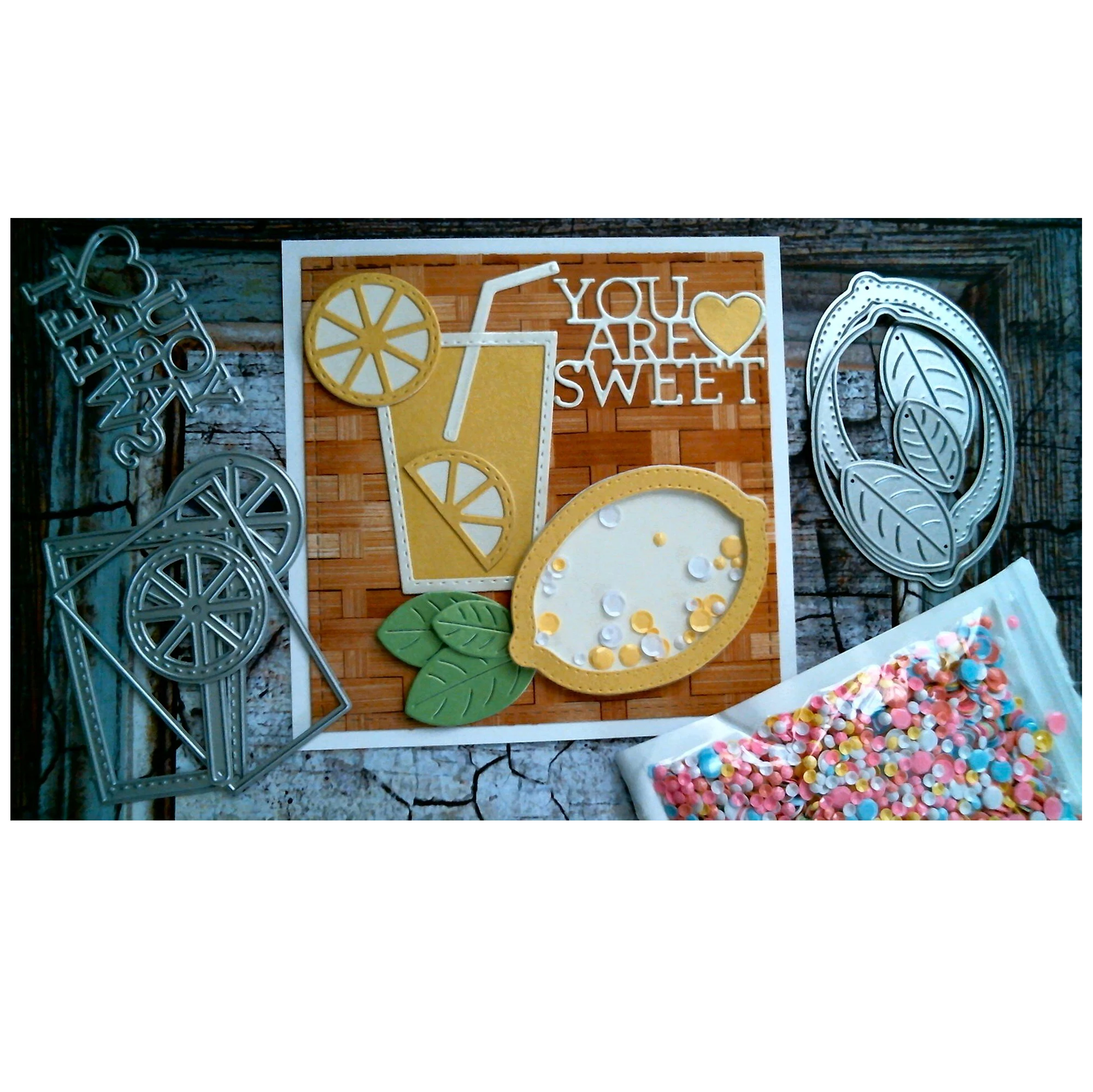 

Strawberry Lemon Pineapple Fruit Metal Cutting Dies Scrapbooking Album DIY Card Craft Embossing Love Couple Bag Dies