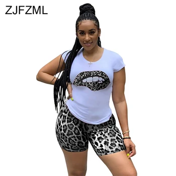 

Plus Size Leopard Lips Print 2 Piece Outfits for Women O Neck Short Sleeve T Shirt and Bodycon Shorts Sweat Suits Matching Set