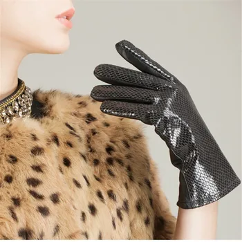 

Women's classic fashion snakeskin gloves · Autumn/winter personalized warm gloves