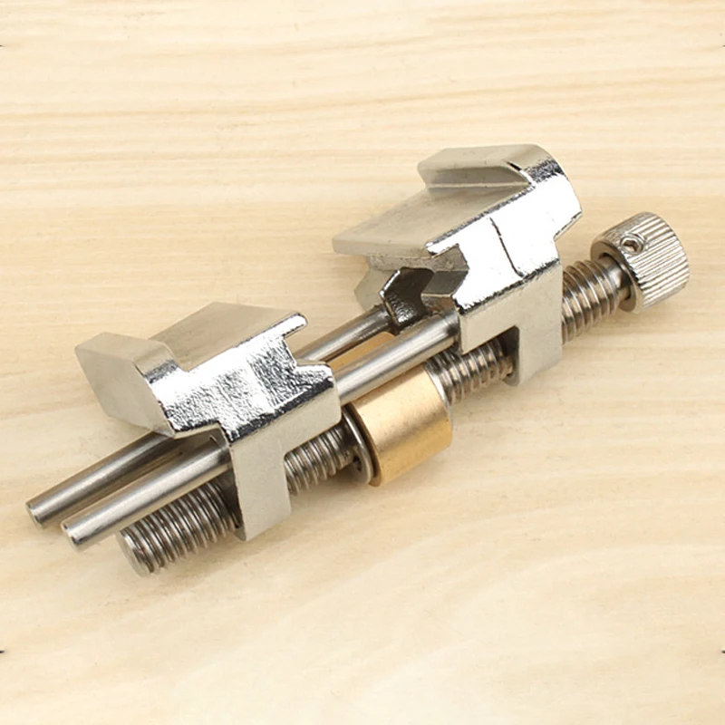 1 (7)-1