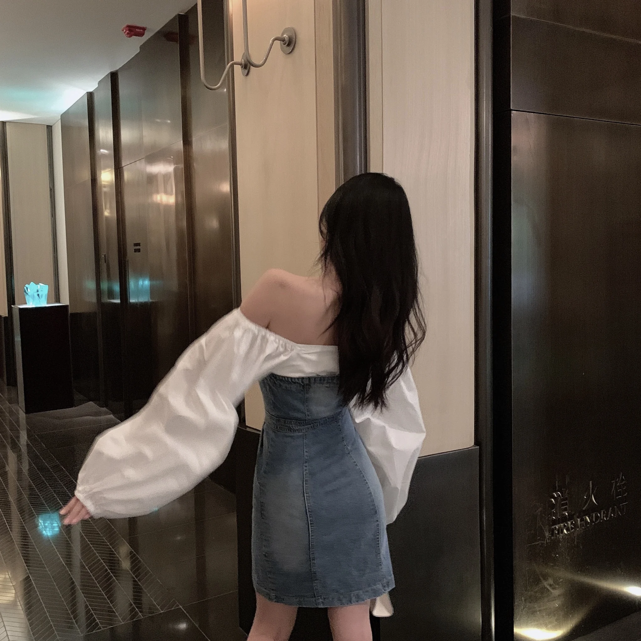 Уличная мода WHITNEY WANG, Сексуальное Лоскутное джинсовое платье для стройных женщин, осенние джинсы, мини-платье