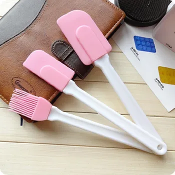 

New Silicone Brush Blade Silicone Spatula Cake Cream Scraper Three-piece Suit Kitchen DIY Pastry Cutters Fondant Dough Scraper