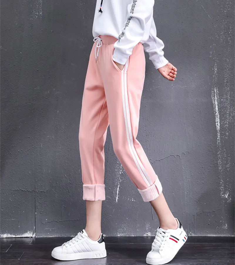 9328466875_1736149123