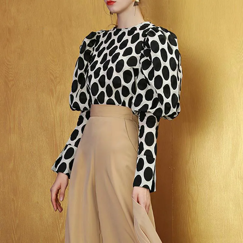 Women Blouse Retro Dot Print Women Shirt Puff Sleeve Vintage Blouse Fashion Vintage Top Black Woman Blouse Spring 2020 XX118