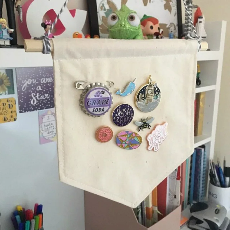 

Creative 3 Color Blank Cotton Pin Wall Display Pennant Banner Badge Buttons And Lapel Collections Home Storage Flag Ornament