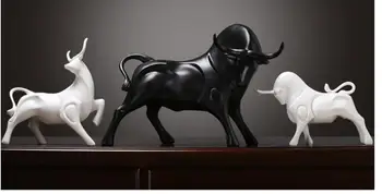 

Northern Europe A three-piece OX cattle gas chongtian large display town house niuwang business home office animal decoration