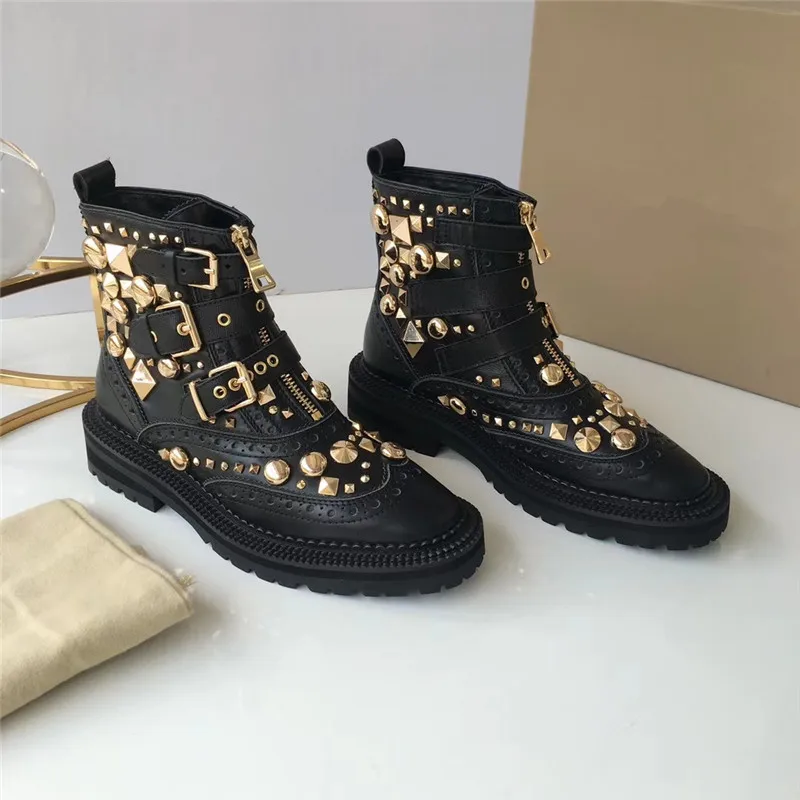 

2019 Genuine Leather Ankle Women's Boots Punk Rivet Round Toe Buckle Martin Boots Motorcycle Winter Platform Warm Shoes Boots