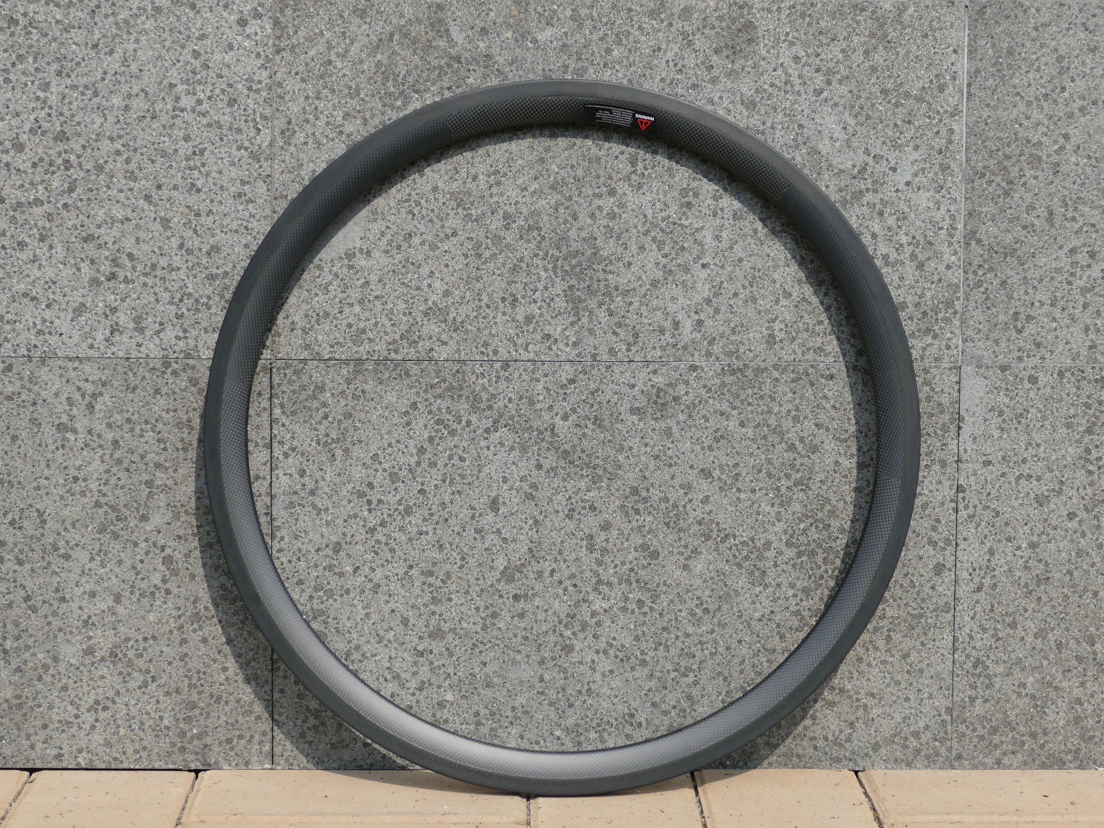 tubeless road rims
