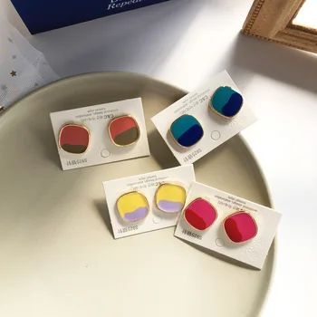 

Retro Non-mainstream Design Earrings Contrast Color Color Oil Drop Ear Stud Simple Fashion Geometry Irregular Ear Stud Women's 1