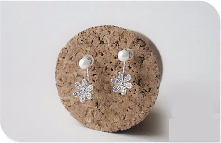 9496410691_1966409281