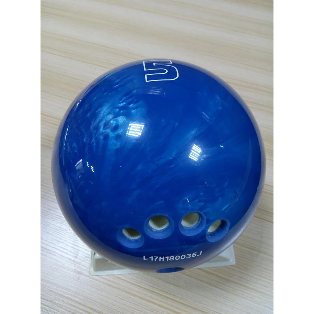 standard five fingers bowling ball (4 LB 6 LB)(Please leave a message