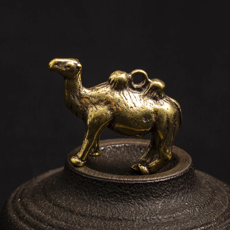 camel keychain pendants (4)