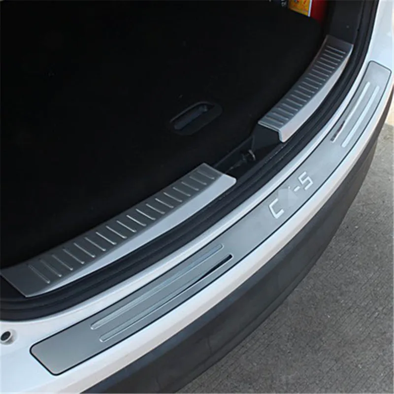 

REAR OUTER BUMPER PROTECTOR TRIM DOOR SILL SCUFF COVER PLATE ACCESSORIES Fit For Mazda CX-5 CX5 2013 2014 2015 2016 Car Styling