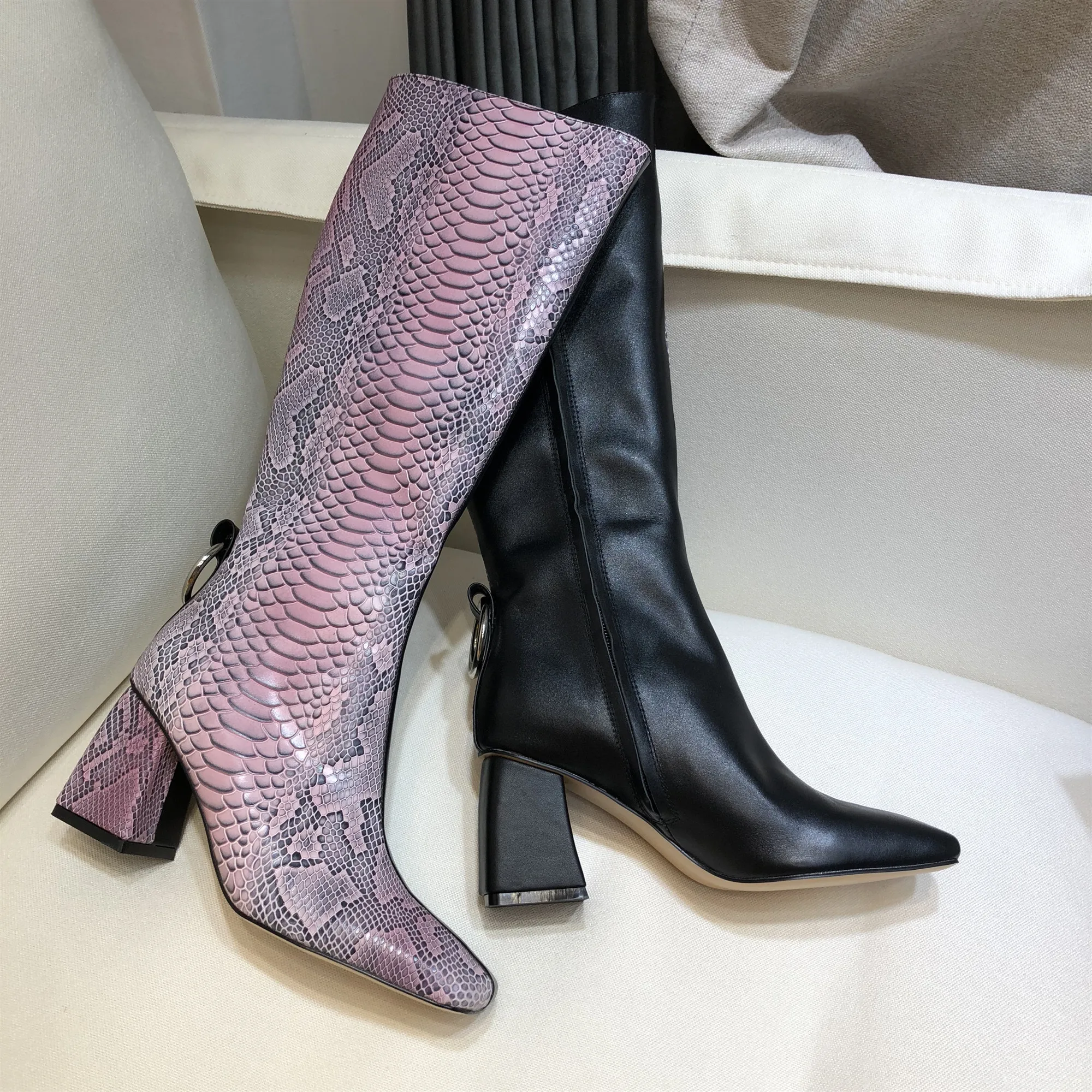 Сапоги до колена на высоком каблуке со змеиным принтом; Botines Mujer; Botas Mujer; роскошная женская обувь в уличном стиле; женская кожаная обувь; Bota Feminina