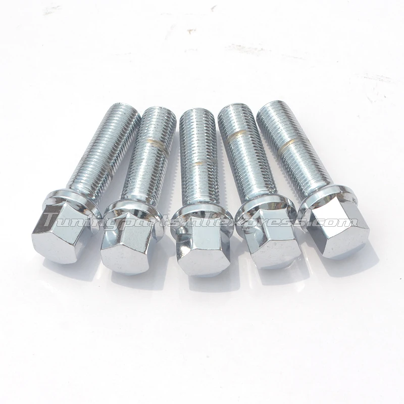 wheel lug bolts  (2)