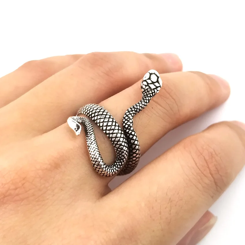 2021 Harajuku Gothic Vintage Hollow Butterfly Rings For Women Adjustable Rings Wedding Party Statement Jewelry 